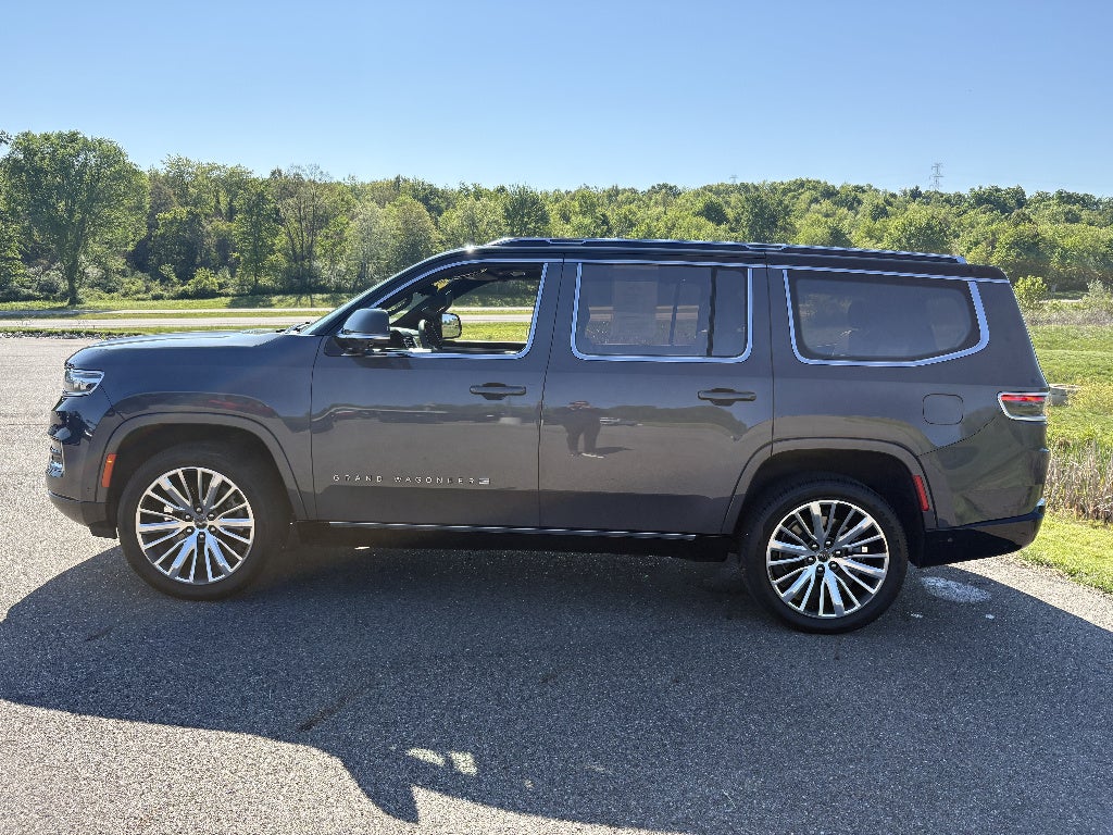 2023 Jeep Grand Wagoneer Series III