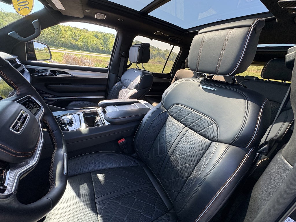 2023 Jeep Grand Wagoneer Series III