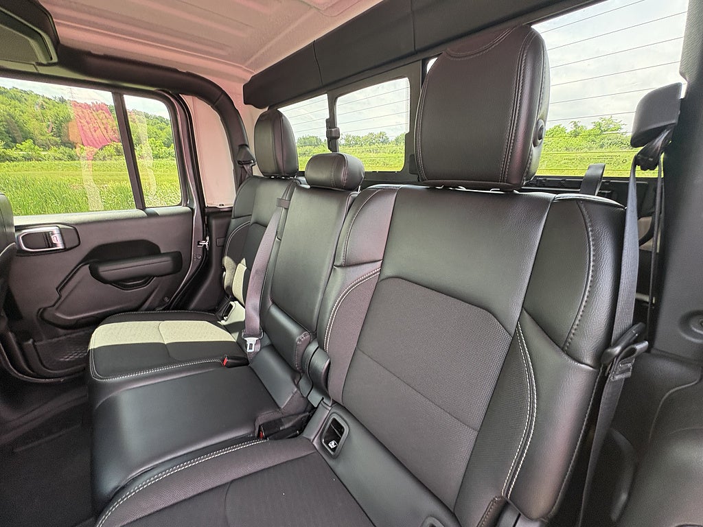 2023 Jeep Gladiator Willys