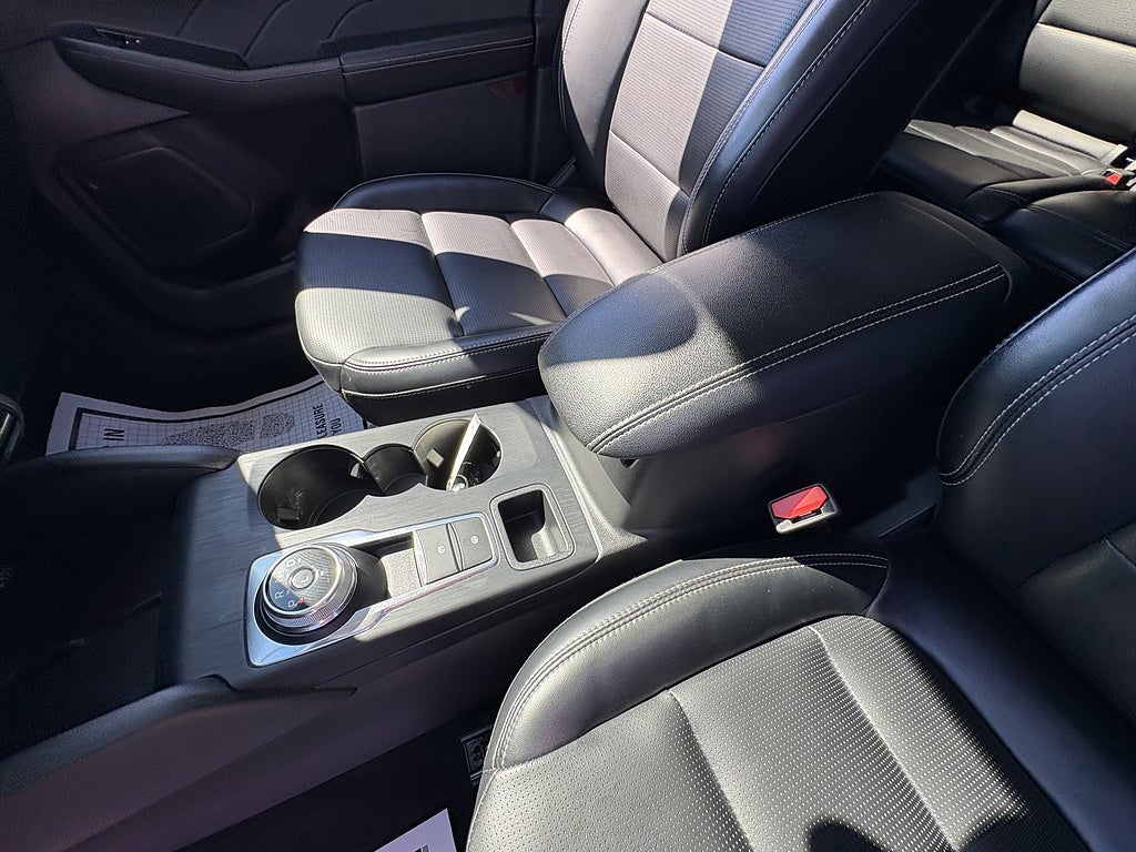 2024 Ford Escape Platinum