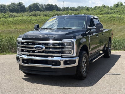 2023 Ford Super Duty F-250 SRW Lariat
