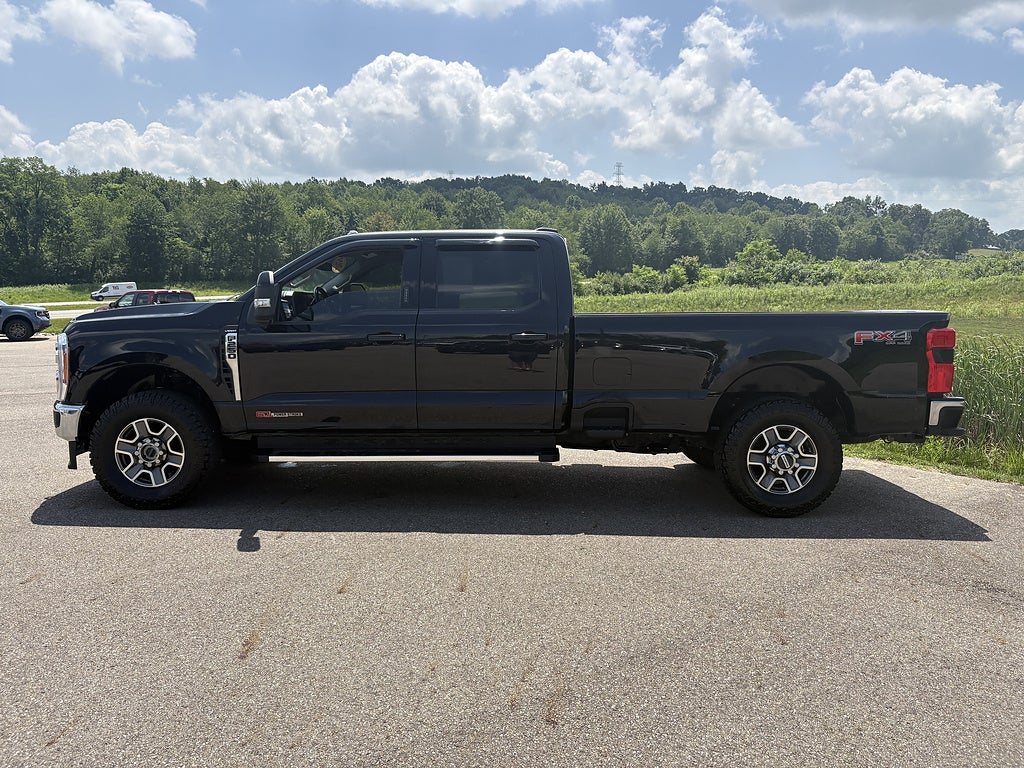 2023 Ford Super Duty F-250 SRW Lariat