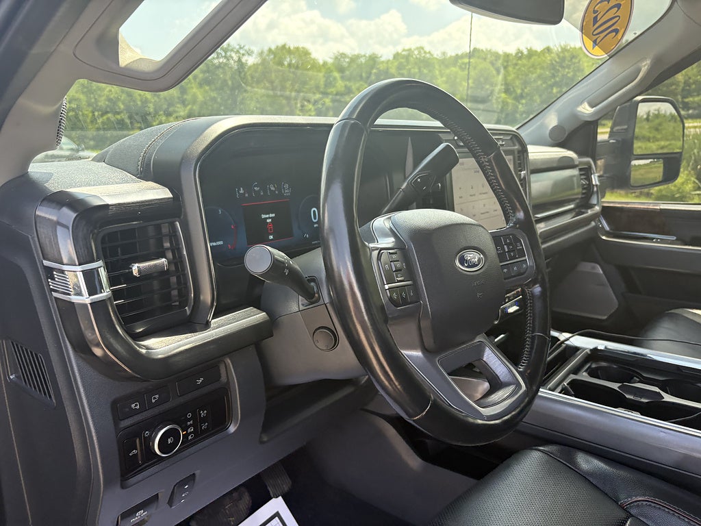 2023 Ford Super Duty F-250 SRW Lariat