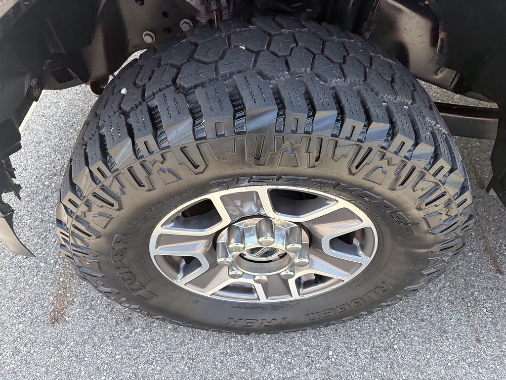 2023 Ford Super Duty F-250 SRW Lariat