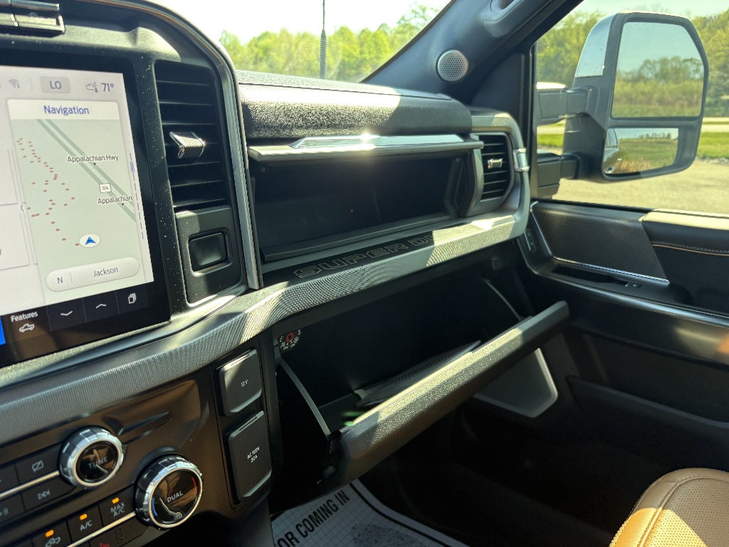 2024 Ford Super Duty F-250 SRW Platinum