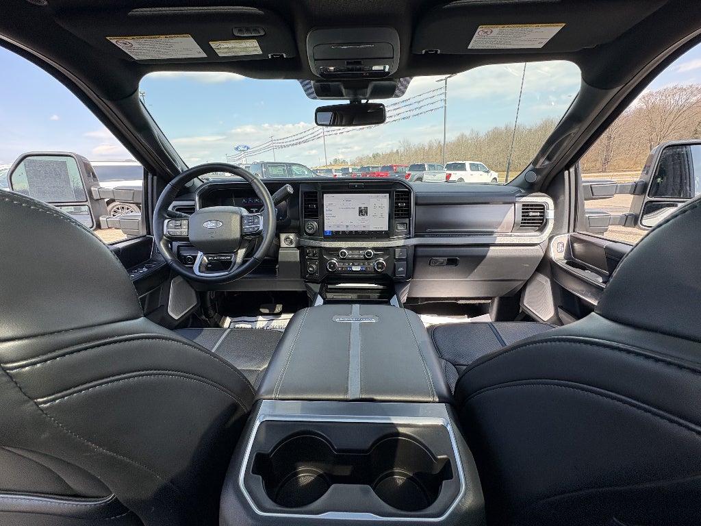 2026 Ford Super Duty F-350 SRW Platinum