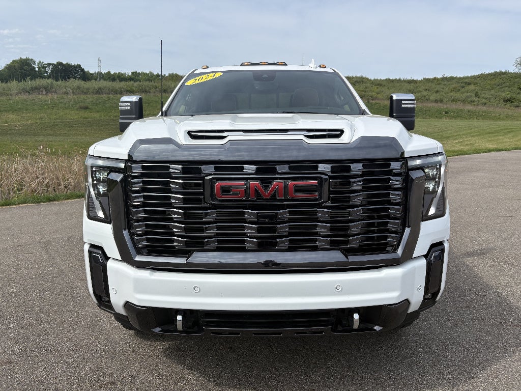 2024 GMC Sierra 3500HD Denali Ultimate