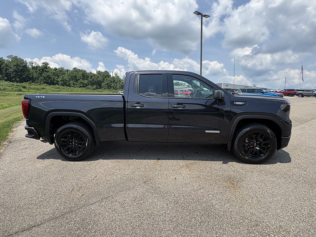 2025 GMC Sierra 1500 Elevation Standard