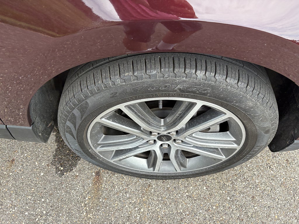2024 Ford Edge Titanium