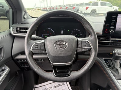2023 Toyota Sienna XSE 7-Passenger