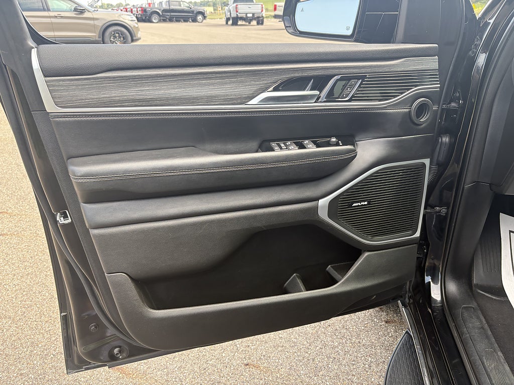 2023 Jeep Wagoneer L Series II