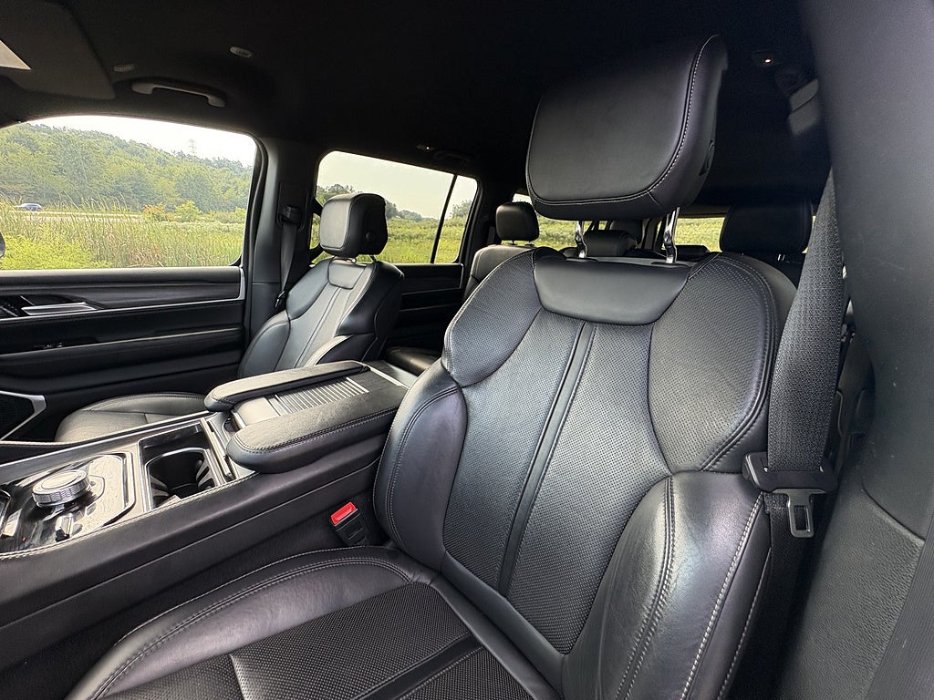 2023 Jeep Wagoneer L Series II