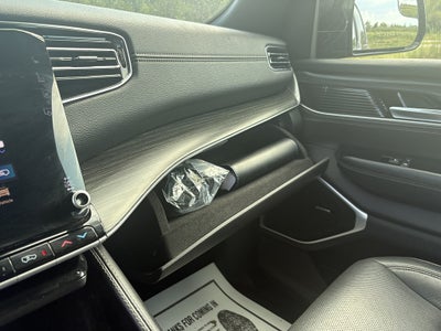 2023 Jeep Wagoneer L Series II