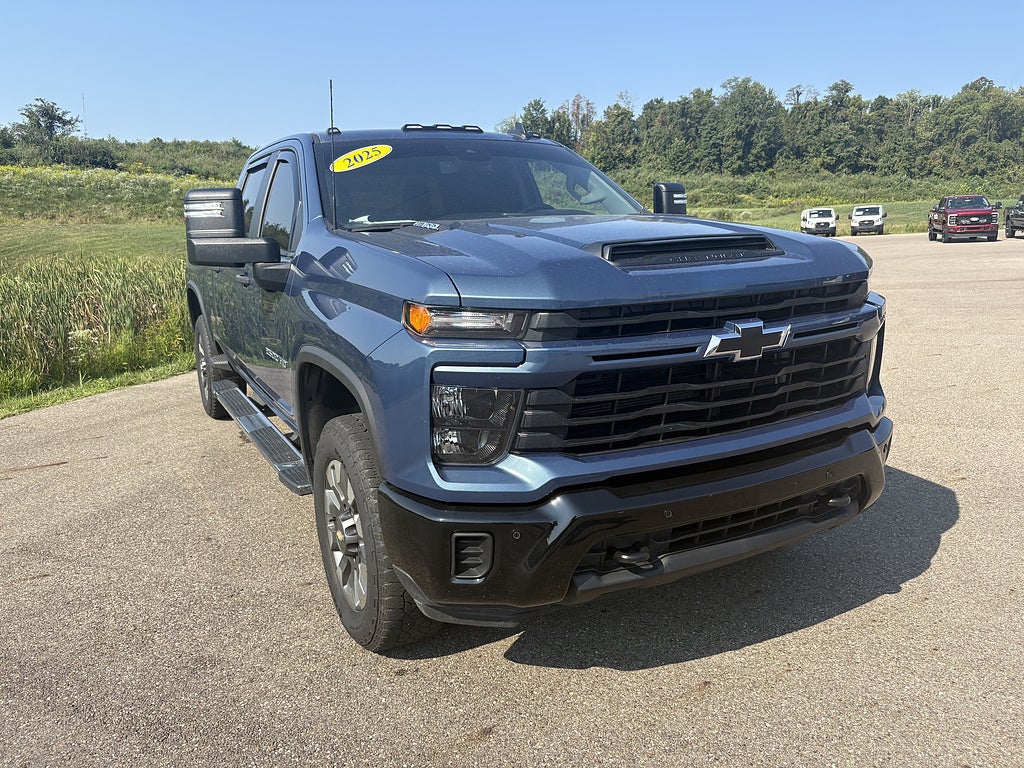 2025 Chevrolet Silverado 2500HD Custom