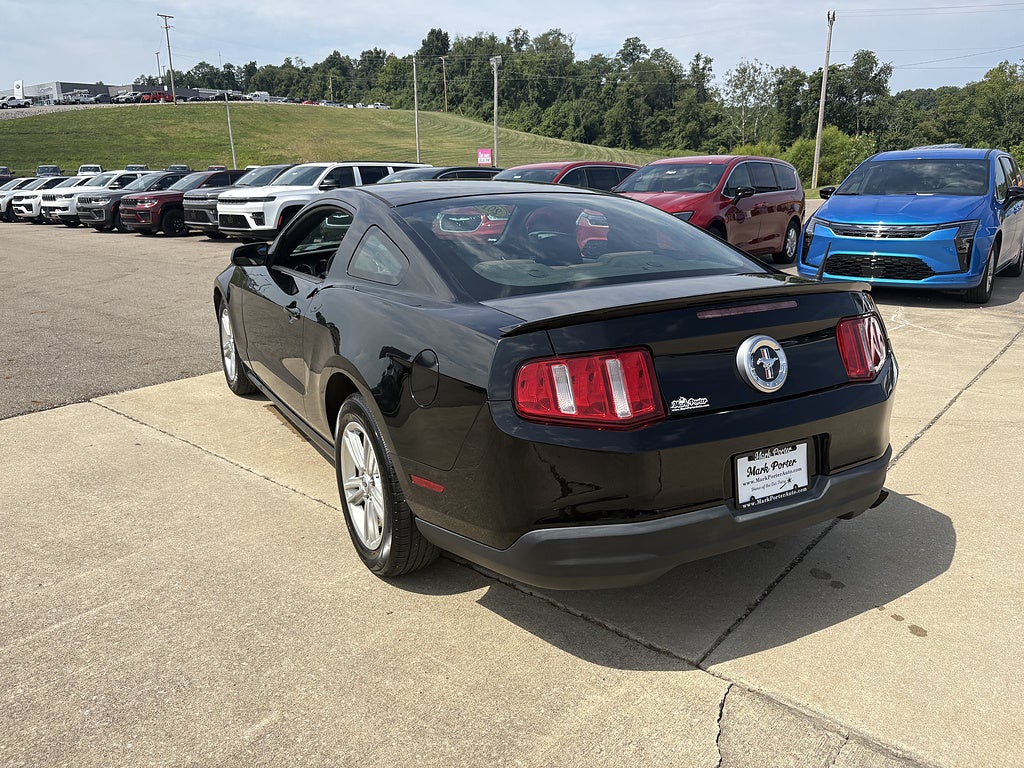 2010 Ford Mustang V6