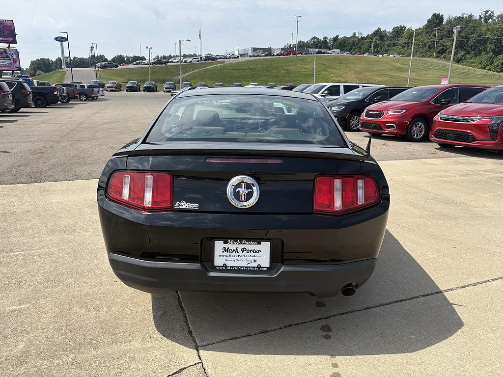 2010 Ford Mustang V6