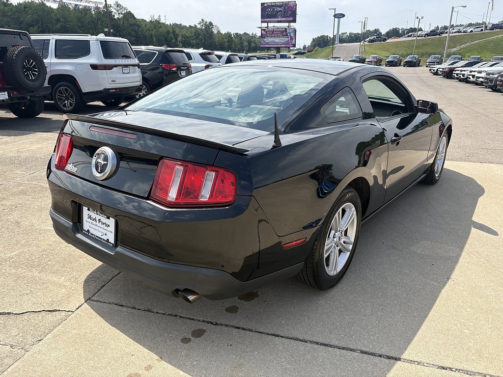 2010 Ford Mustang V6