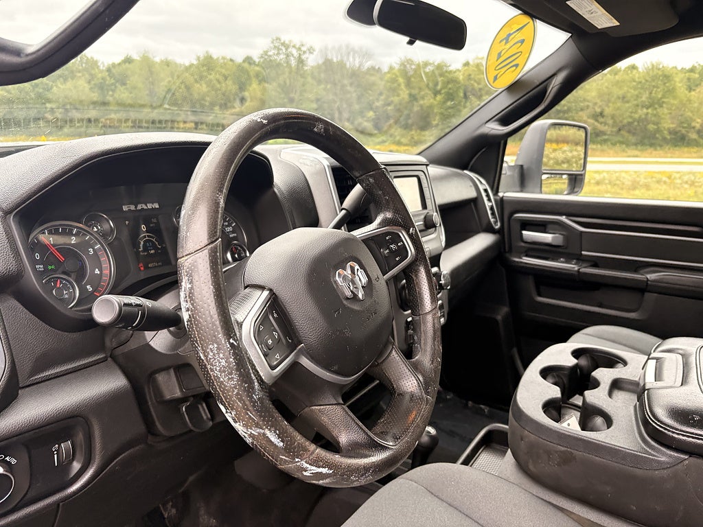 2024 RAM 3500 Chassis Cab 4X4 4dr Crew Cab 172.4 in. WB