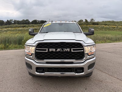 2024 RAM 3500 Chassis Cab 4X4 4dr Crew Cab 172.4 in. WB