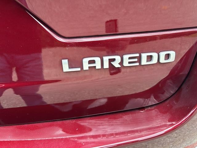 2025 Jeep Grand Cherokee Laredo 4x4