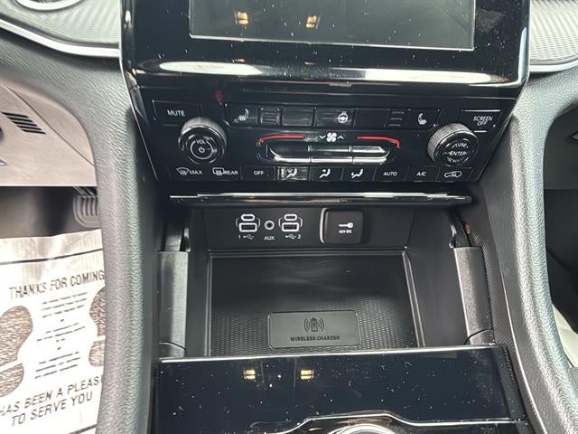 2025 Jeep Grand Cherokee Laredo 4x4