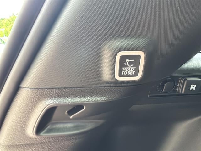2025 Jeep Grand Cherokee Laredo 4x4