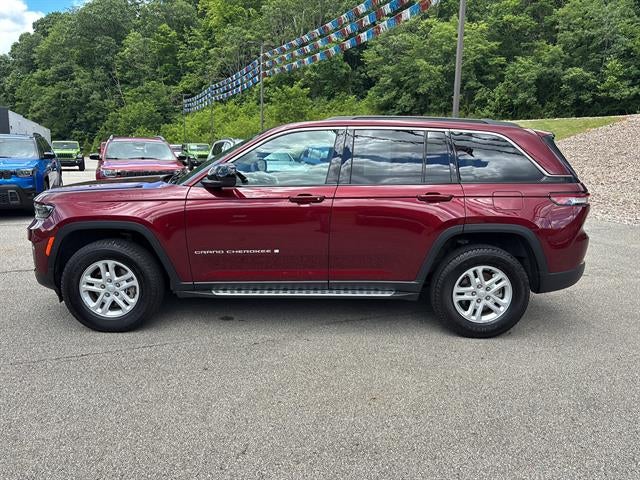 2025 Jeep Grand Cherokee Laredo 4x4