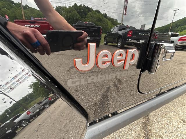2022 Jeep Gladiator Mojave 4x4