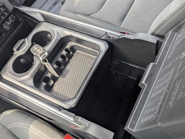 2022 RAM 1500 Big Horn Crew Cab 4x4 6'4' Box