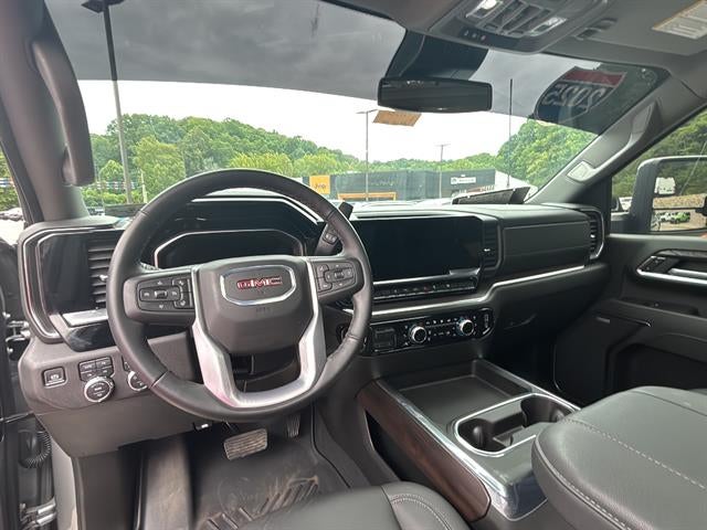 2025 GMC Sierra 2500HD 4WD Crew Cab Standard Bed SLT