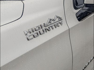 2025 Chevrolet Suburban High Country