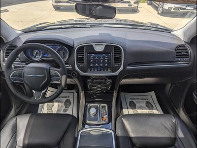 2023 Chrysler 300 Touring L