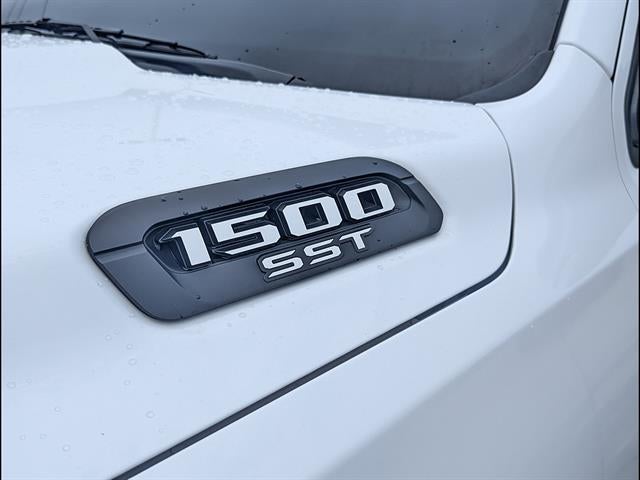 2025 RAM 1500 Big Horn Crew Cab 4x4 5'7" Box