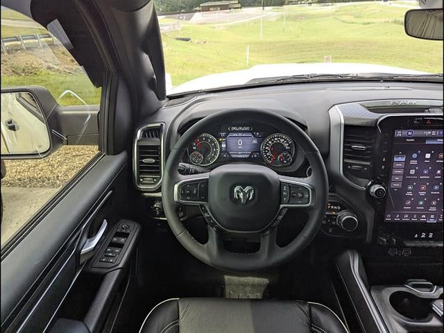 2025 RAM 1500 Big Horn Crew Cab 4x4 5'7" Box