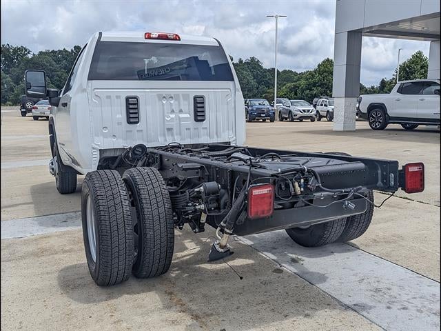 2026 GMC Sierra 3500 HD Chassis Cab Pro