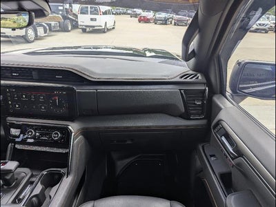 2025 GMC Sierra 1500 AT4