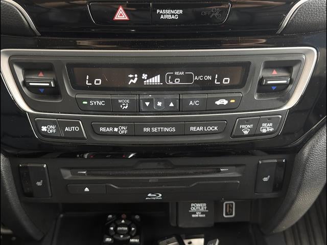 2022 Honda Pilot AWD Touring 7 Passenger