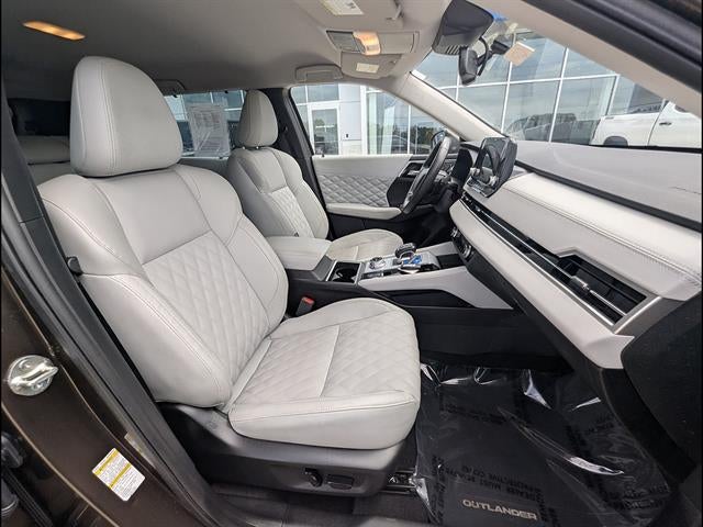 2023 Mitsubishi Outlander SEL