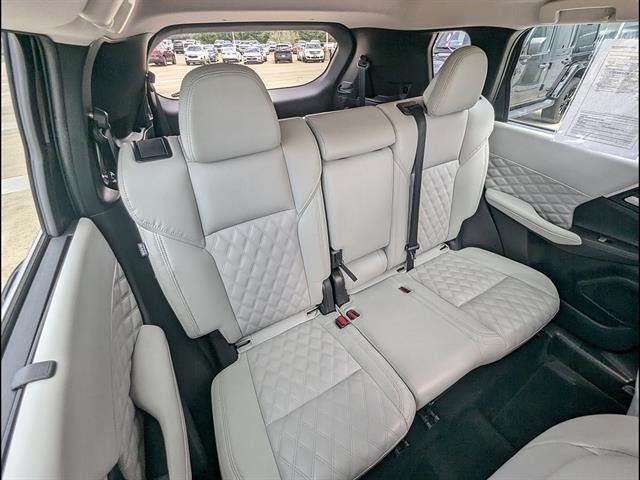 2023 Mitsubishi Outlander SEL