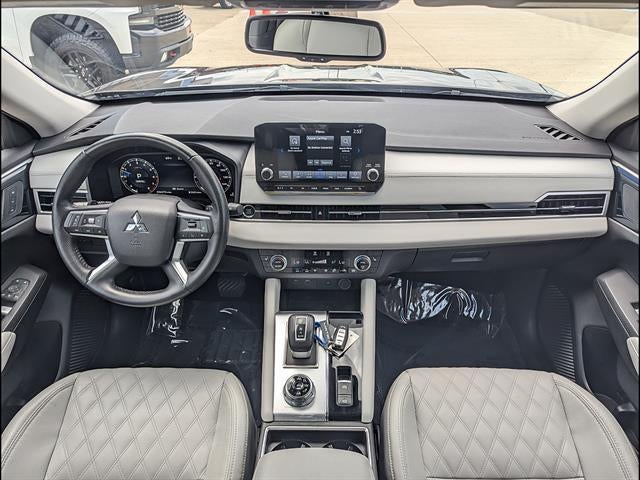 2023 Mitsubishi Outlander SEL