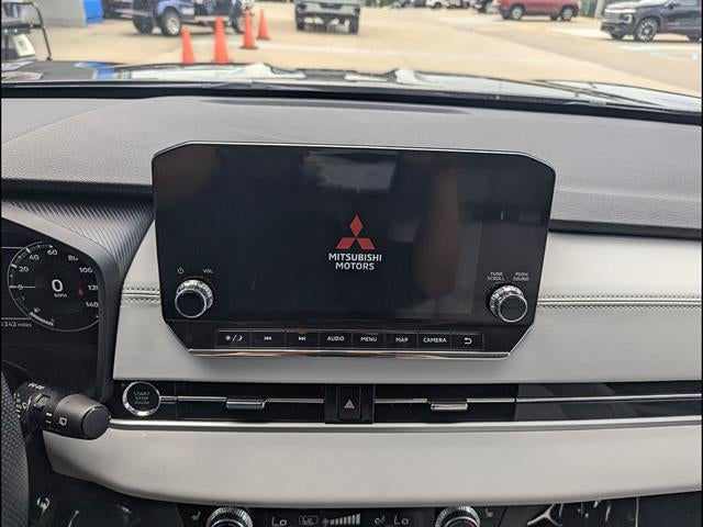 2023 Mitsubishi Outlander SEL