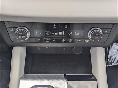 2023 Mitsubishi Outlander SEL