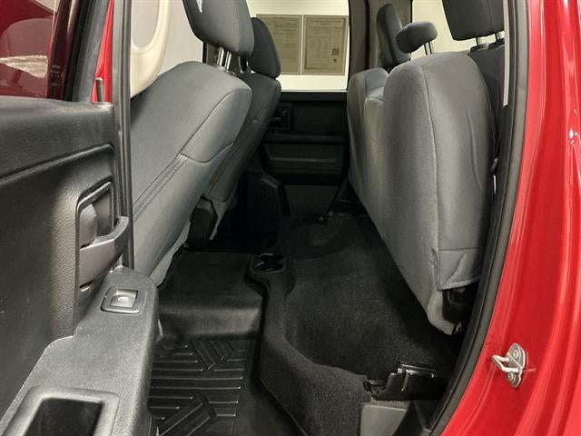 2018 RAM 1500 Express Quad Cab 4x4 6'4" Box