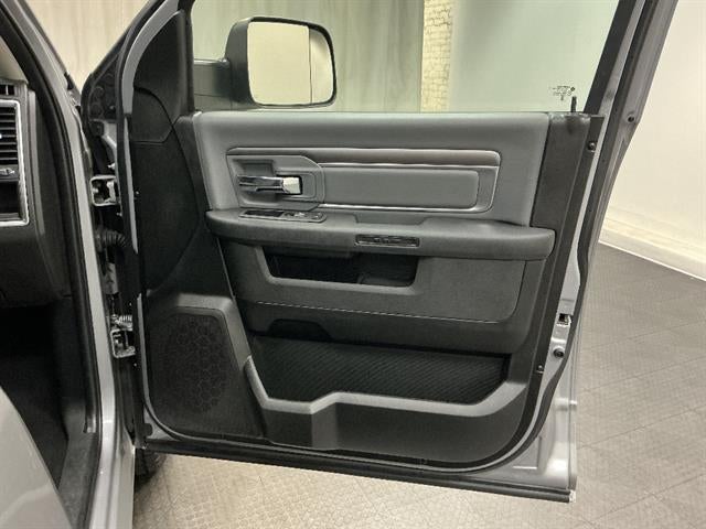 2023 RAM 1500 Classic SLT Crew Cab 4x4 5'7" Box