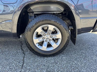 2020 RAM 1500 Laramie Quad Cab 4x4 6'4" Box