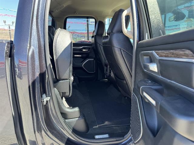 2020 RAM 1500 Laramie Quad Cab 4x4 6'4" Box