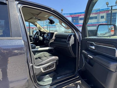 2020 RAM 1500 Laramie Quad Cab 4x4 6'4" Box