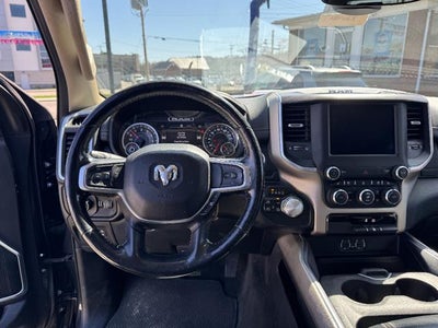 2020 RAM 1500 Laramie Quad Cab 4x4 6'4" Box