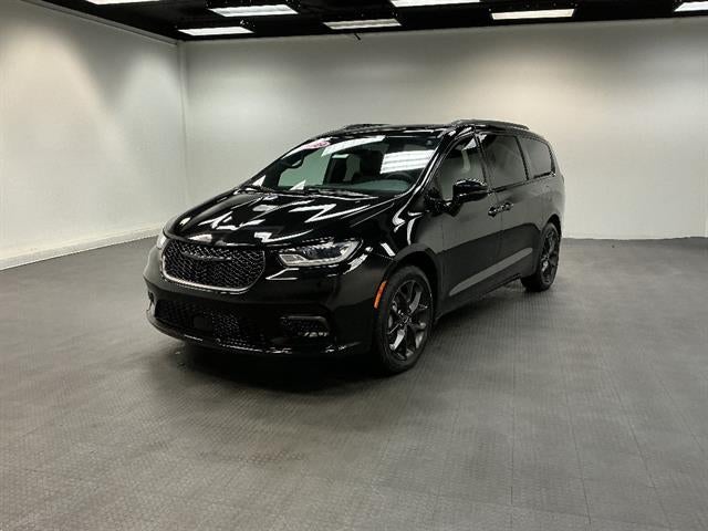 2024 Chrysler Pacifica Limited AWD
