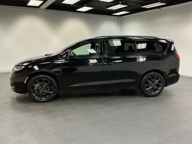2024 Chrysler Pacifica Limited AWD